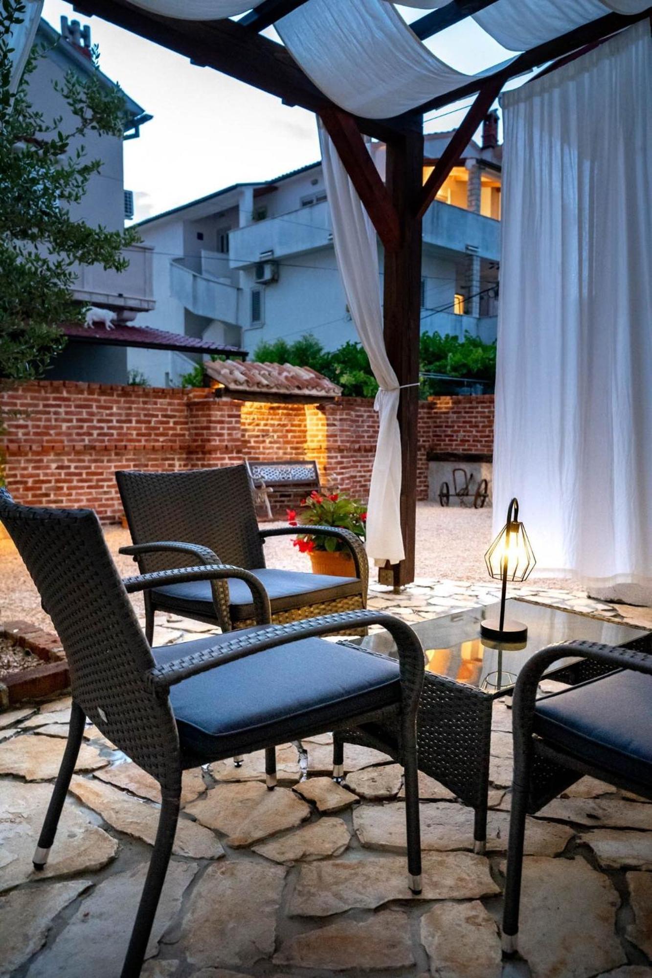 Christian Apartment